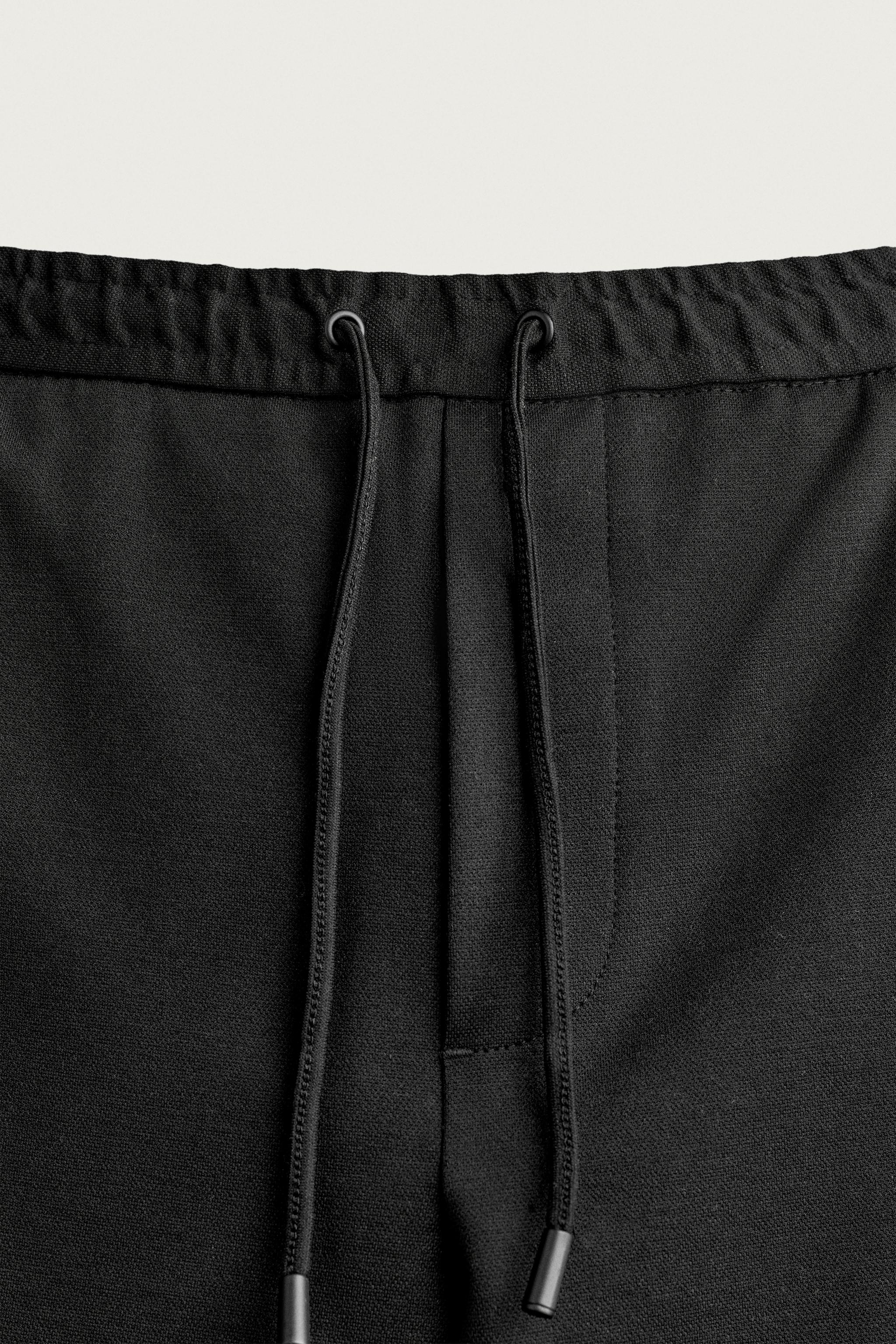 COMFORT REGULAR FIT SHORTS